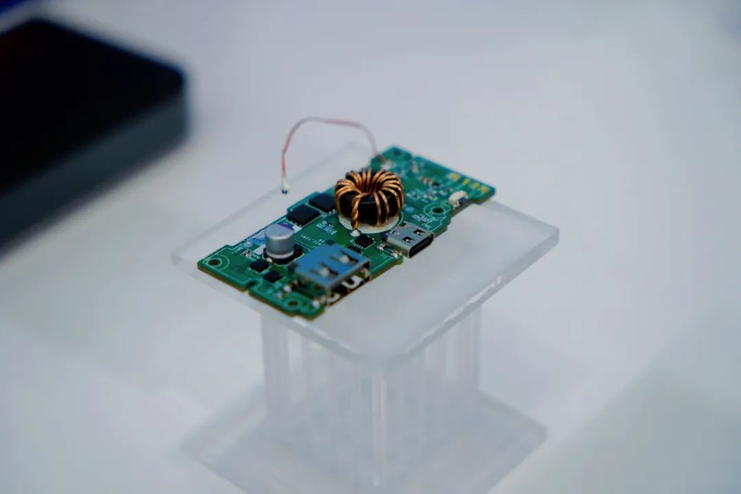 1661219512557974AN8r.jpg 1661219512557974AN8r.jpg